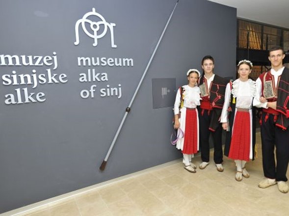 Muzej-Sinjske-alke-sinj-logo